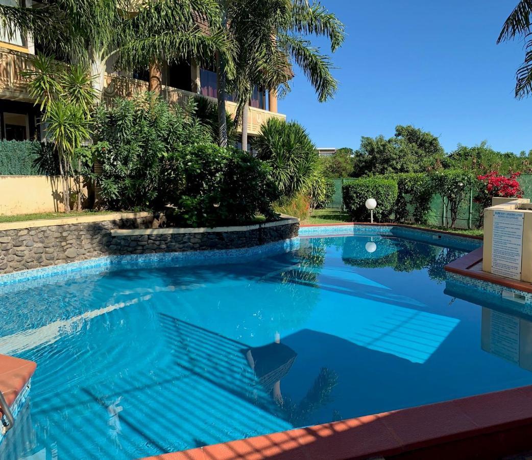 Tunui City Apartment - Quiet & Pool ปาเปเอเต ภายนอก รูปภาพ